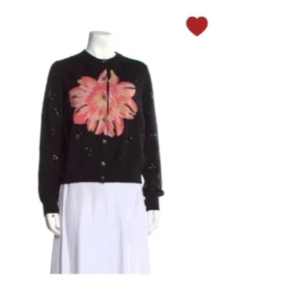 CHANEL Black Cardigan with Pink Floral Motif. 2024, 100% Cashmere, FR 36, US S